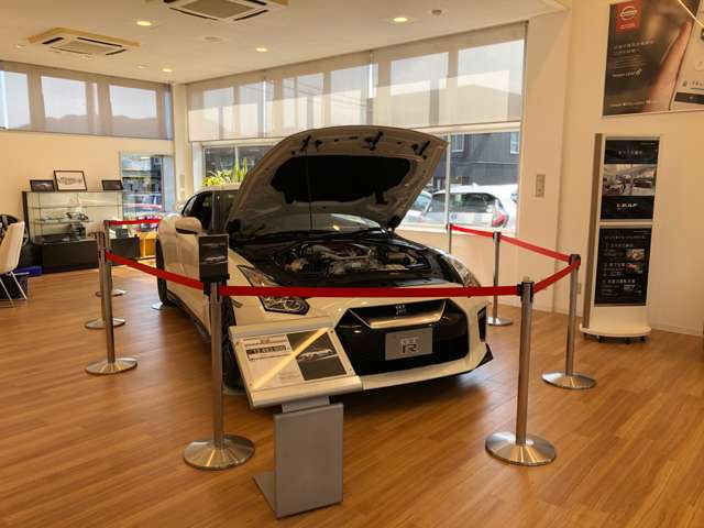 日産プリンス山口販売 山口朝田店