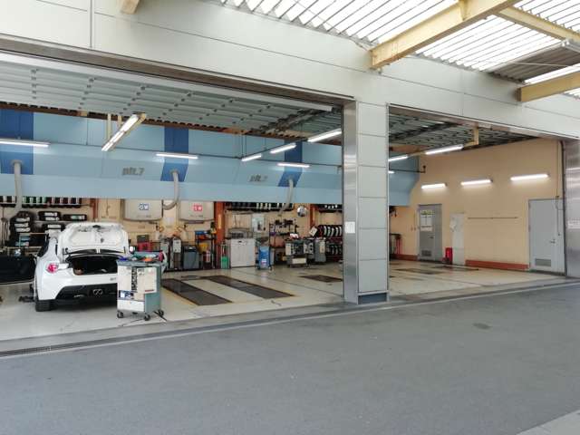 トヨタカローラ和歌山 北島店