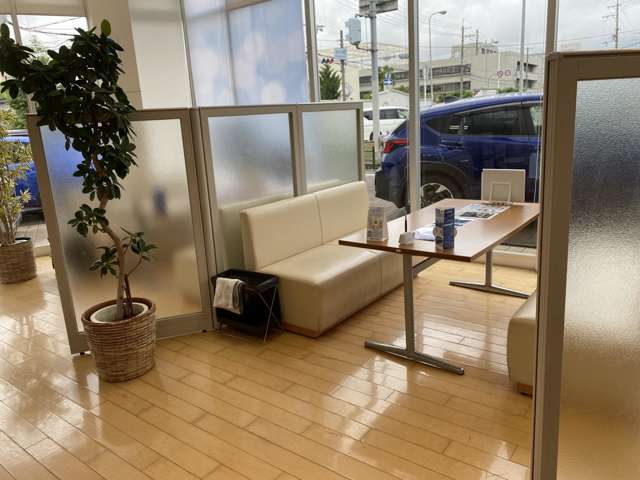 スバル近畿 高槻店