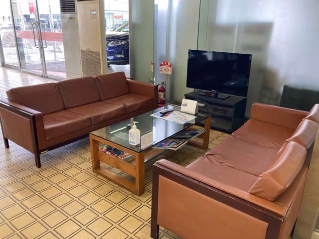 日産青森販売 流通団地店