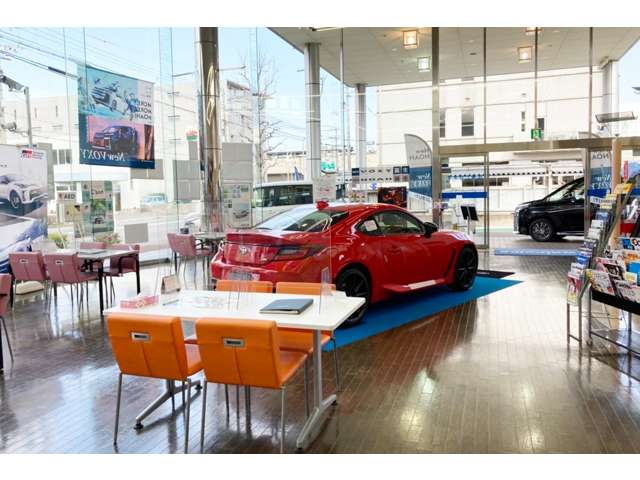 ネッツトヨタヤサカ(株) 十条店