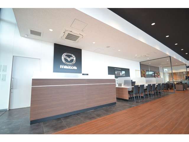 北関東マツダ TX守谷駅前店