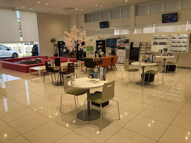 (株)ホンダ四輪販売三重北 ホンダカーズ三重北 亀山長明寺店