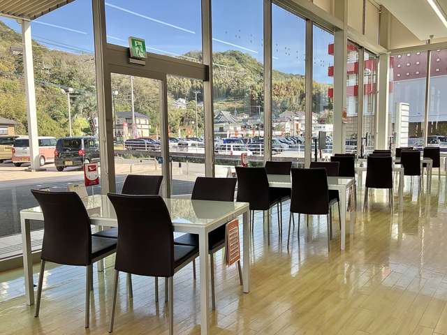 ダイハツ長崎販売 小ヶ倉店