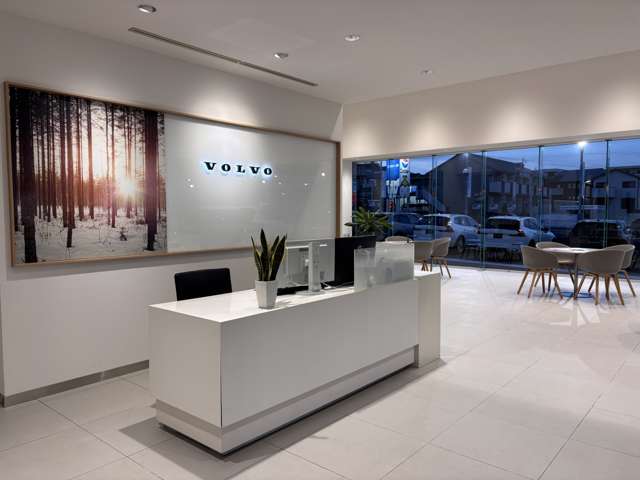 VOLVO SELEKT名東