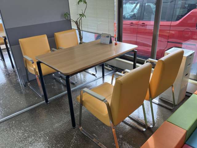 日産東京販売 レッドステーション青梅店