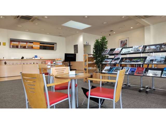 トヨタカローラ姫路(株) しらさぎ店U-Car