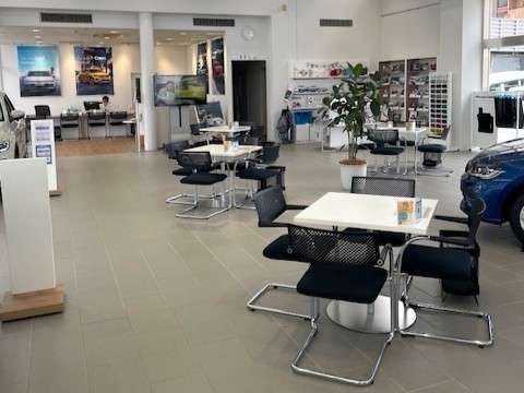高知トヨタ株式会社 Volkswagen高知