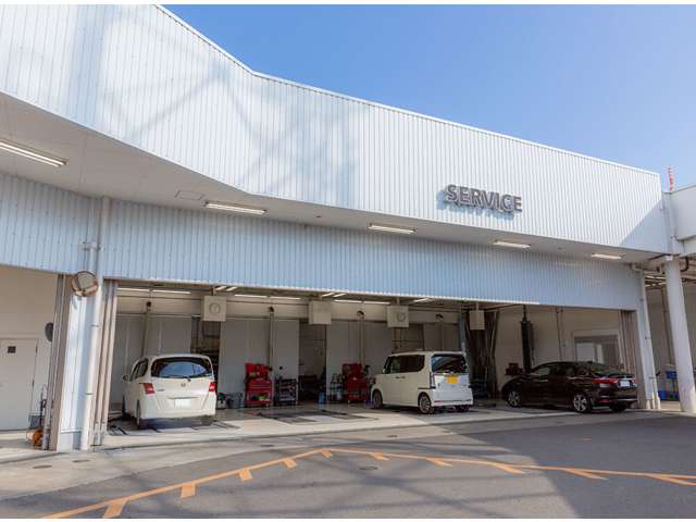 ホンダカーズ大阪 摂津店(Honda認定中古車取扱店)