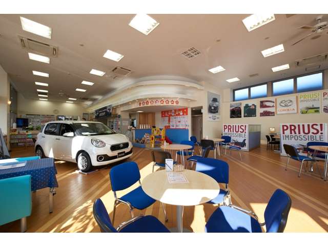 トヨタカローラ京都(株) 桂店