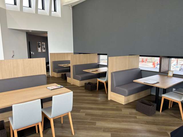 (株)ホンダ四輪販売三重北 ホンダカーズ三重北 津藤方店