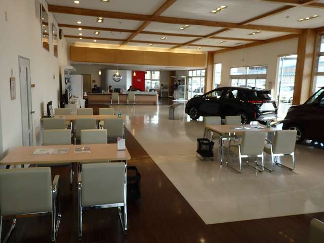 日産青森販売 三沢店