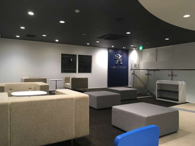 PEUGEOT 柏
