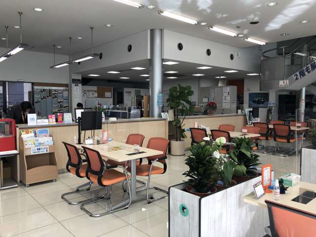 トヨタカローラ福岡 松島店