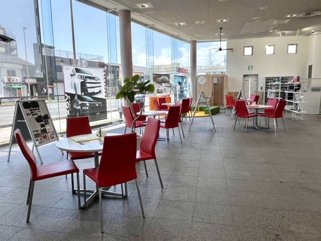 ネッツトヨタゾナ神戸(株) 尼崎店