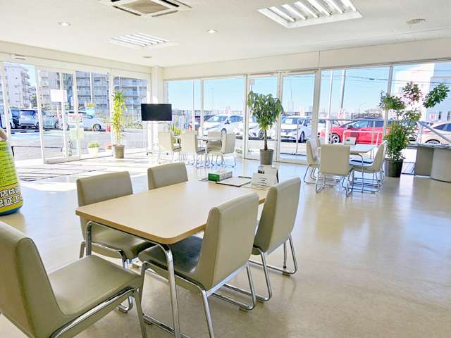 千葉日産自動車 カーパレス千葉店