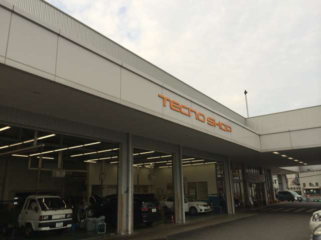トヨタカローラ京都(株) 桂店