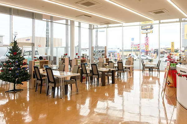 秋田ダイハツ販売 土崎店