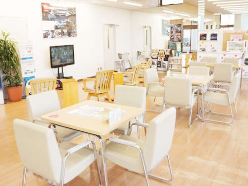 新潟日産自動車 長岡店