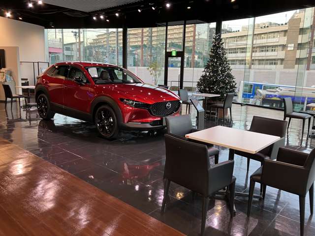 マツダアンフィニ横浜西 三ツ沢店
