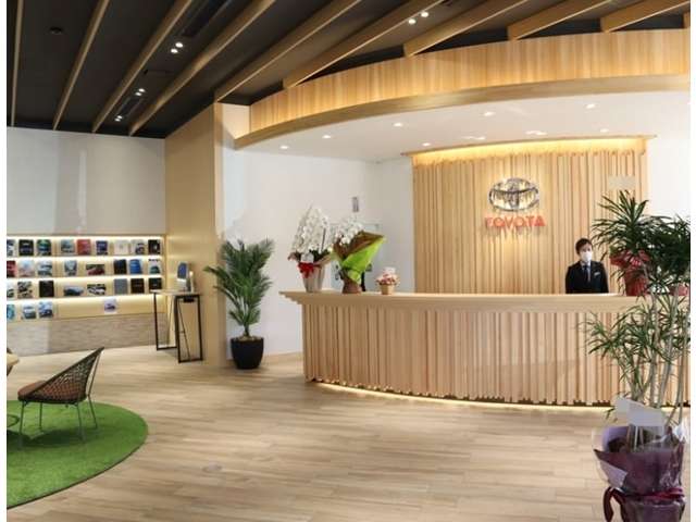 高知トヨタ株式会社 トヨタワー土佐道路店