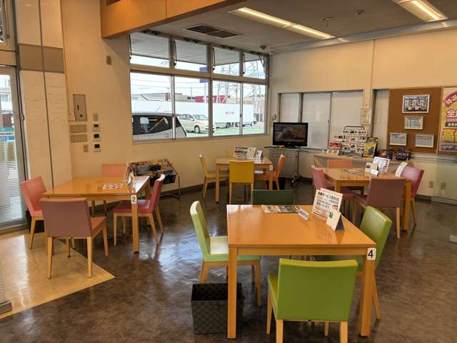 静岡日産自動車(株) 藤枝店