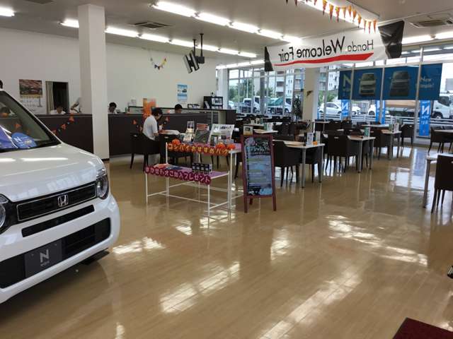 ホンダカーズ埼玉 越谷バイパス店(認定中古車取扱店)