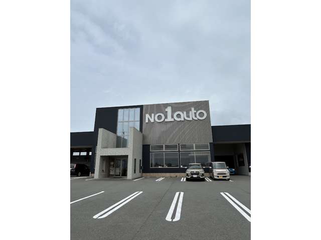 ナンバーワンオート 松茂店