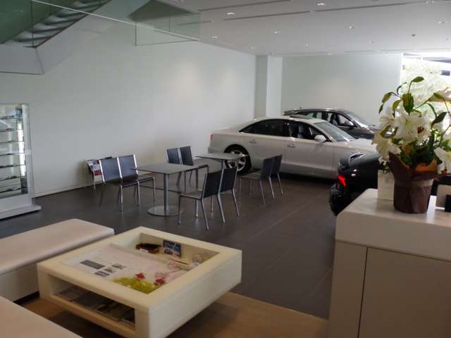 Audi Approved Automobile 幕張