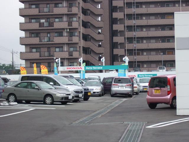 Honda Cars 東京西 福生店(認定中古車取扱店)