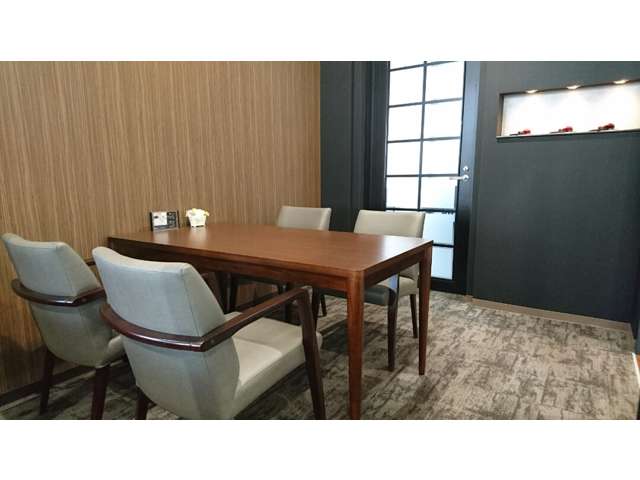 (株)関西マツダ 高槻東店