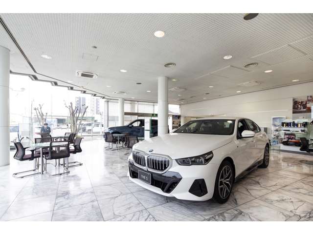 BMW Premium Selection 鳴海