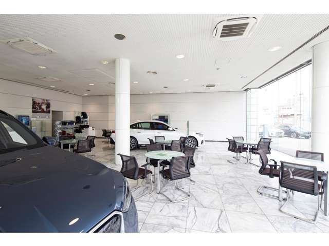 BMW Premium Selection 鳴海