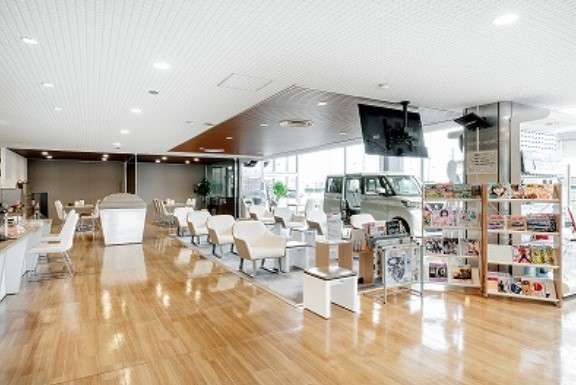 岐阜日産自動車(株) カーパレス岐阜西