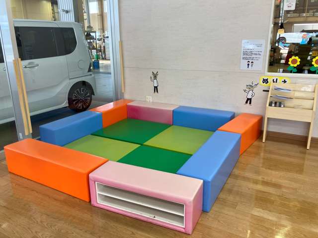 京都ダイハツ販売(株) 伏見新堀川店