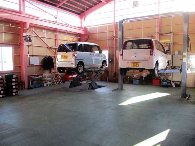 小林自動車 要町店