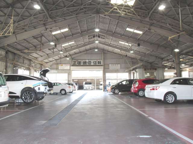 トヨタカローラ香川 本社鬼無店