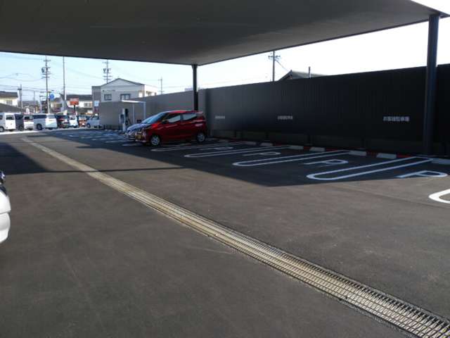 三河日産自動車(株) 碧南店