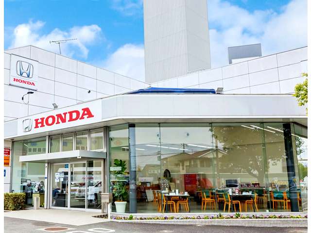 ホンダカーズ大阪 枚方バイパス店 (Honda認定中古車取扱店)