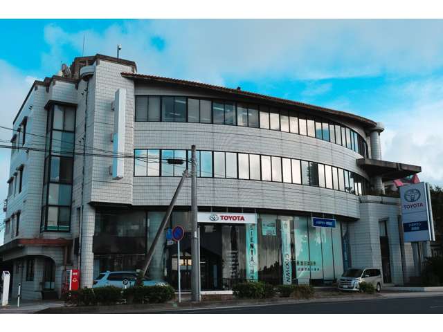 沖縄トヨタ自動車 トヨタウン那覇店