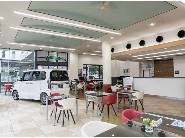 ホンダカーズ大阪 東成店(Honda認定中古車取扱店)