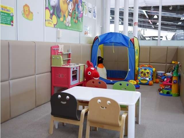 普通車専門店 ビックカードーム タンポポ