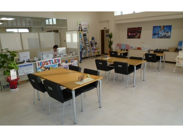 青森県 弘前市の中古車販売店 スズキアリーナ弘前高崎 中古車情報 中古車検索なら 車選びドットコム 車選び Com