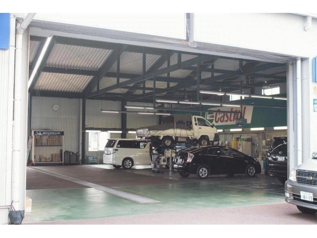 ネッツトヨタ徳島 U-CarShop藍住